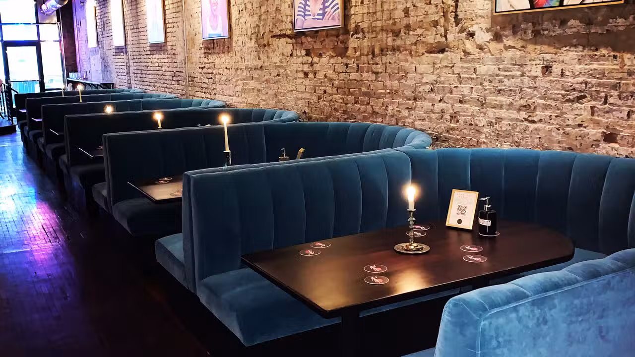 Interior - Unknown Caller, Chattanooga, TN