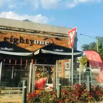 Una foto del restaurante 81 Bistro & Taphouse