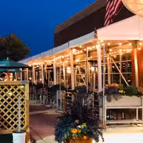 A photo of Shaw's Crab House - Schaumburg restaurant