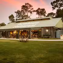 A photo of Paradise Country Farmhouse Restaurant restaurant