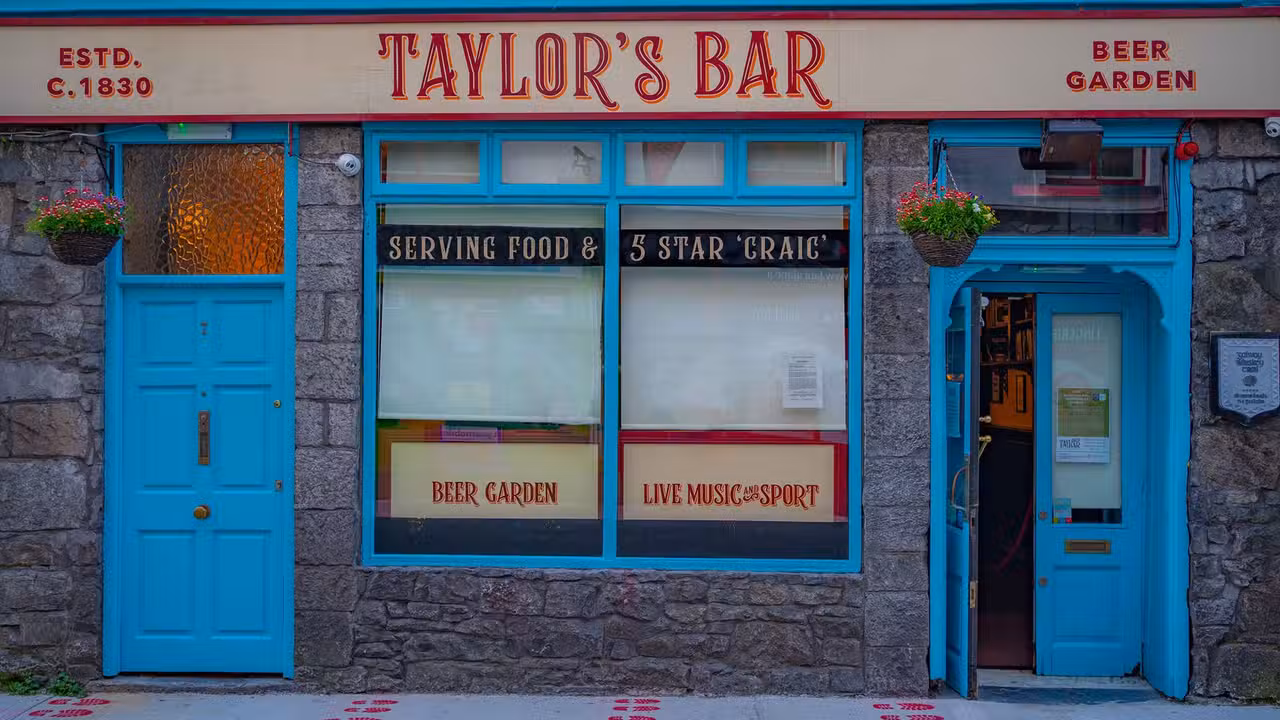 Exterior - Taylor’s Bar & Beer Garden, Galway, Co. GALWAY