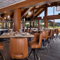 Una foto del restaurante Harvest Restaurant & Bar