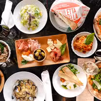 A photo of Cafe Zoetrope restaurant
