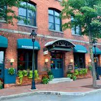 A photo of Bookbinder's Seafood and Steakhouse restaurant