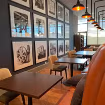 A photo of Denim & Oak restaurant