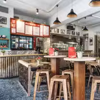 A photo of PO'BOYS BBQ restaurant