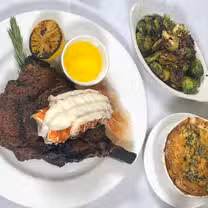 A photo of Frankie Rowland's Steakhouse - Salem restaurant