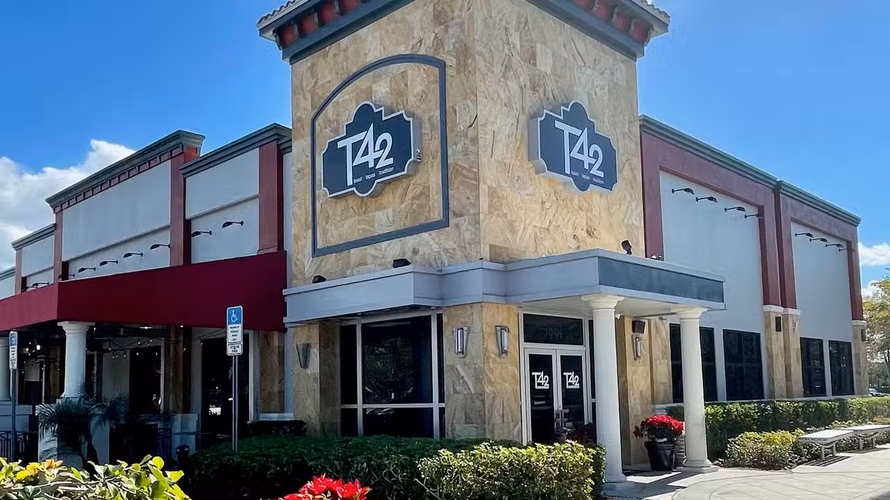 T42, Estero, FL