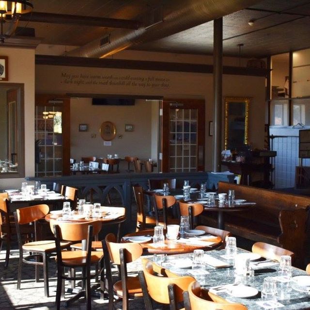 Irish House Restaurant and Trinity Pub at the Irish Cultural Center ...