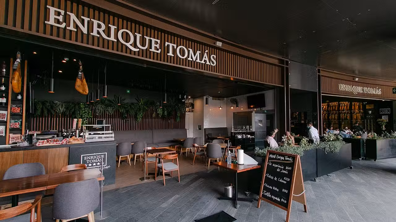 Enrique Tomas - Landmark, Zapopan, JAL