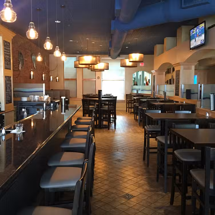 Binnenkant - Dolphin Seafood, Natick, MA