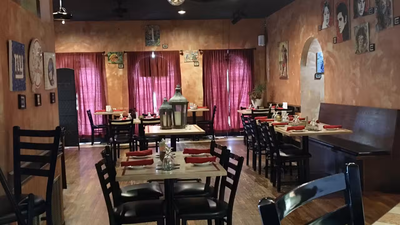 Antonio's Dining Room - Antonio's Bar & Trattoria, Endicott, NY