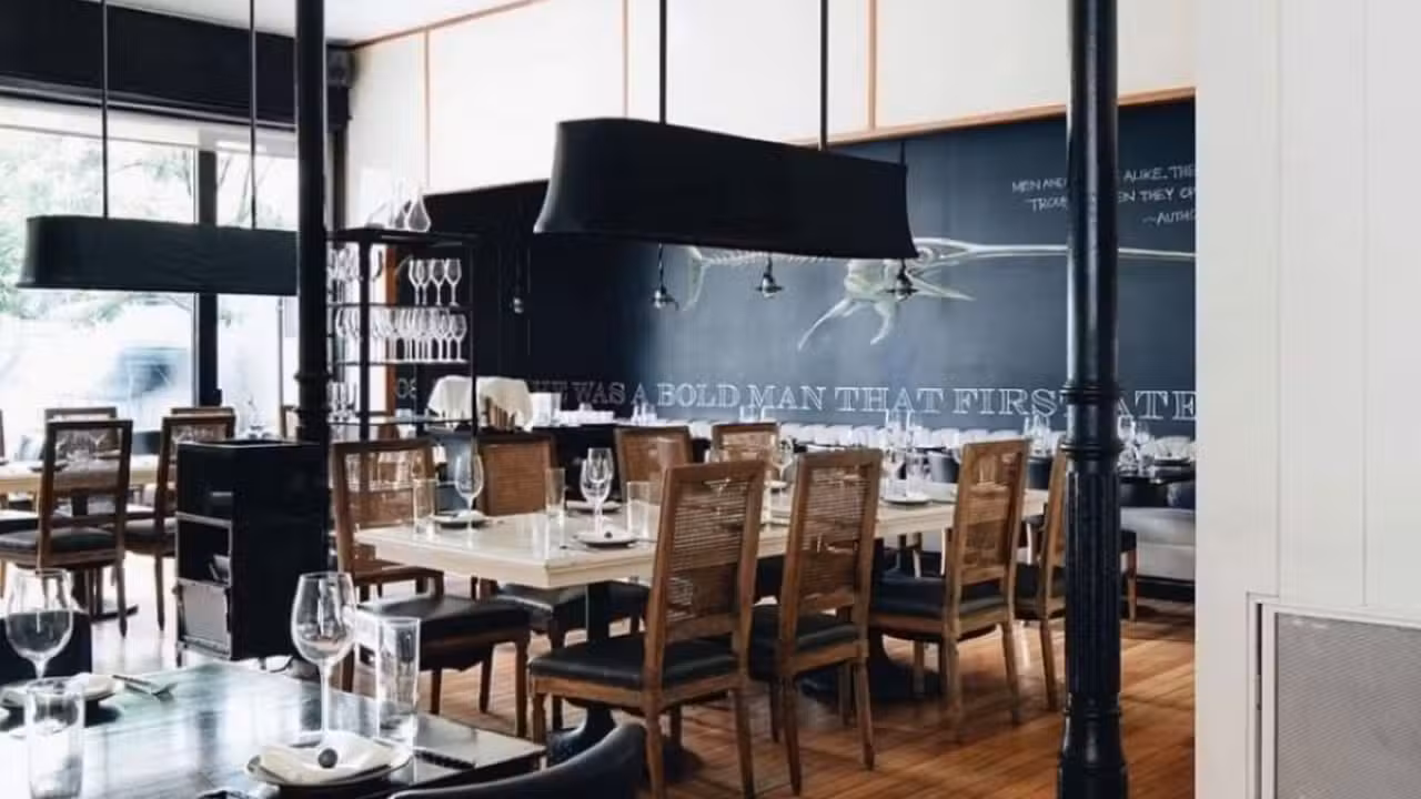 Interior - GT Fish and Oyster, Chicago, IL