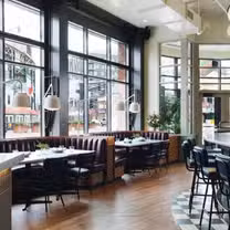 A photo of Swift Tavern Wrigleyville restaurant