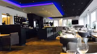 Una foto del restaurante Restaurant Wellenlänge - Hotel Höll am Main