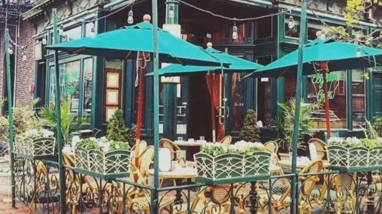 Buitenkant - Elysian Cafe, Hoboken, NJ