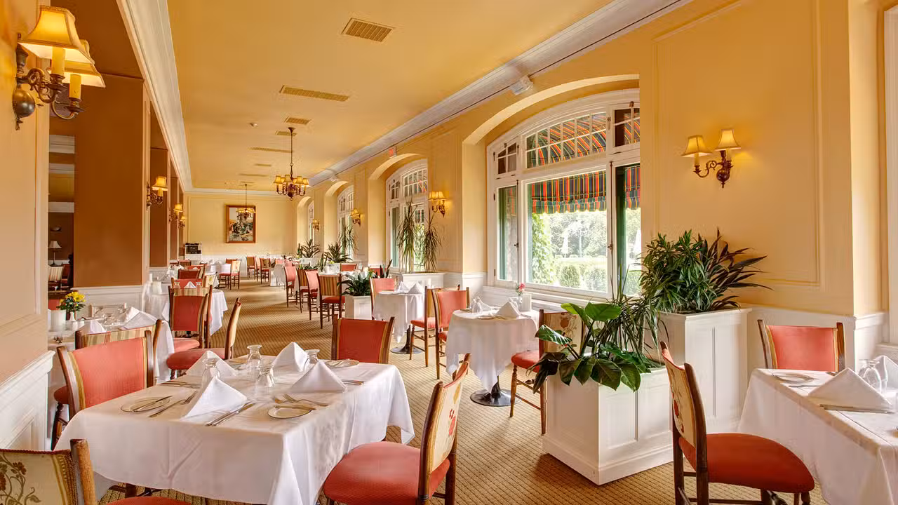 Churchill’s Restaurant & Lounge, Digby, NS