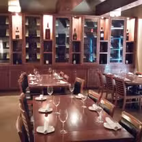 A photo of J. Gilbert’s – Wood Fired Steaks & Seafood - Overland Park restaurant
