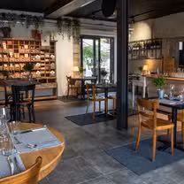 A photo of Restaurant de l'Ours Prêles restaurant