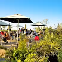 Una foto del restaurante O’Callaghan’s Bar and Terrace