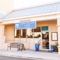 A photo of Long Island Cafe- Isle of Palms restaurant