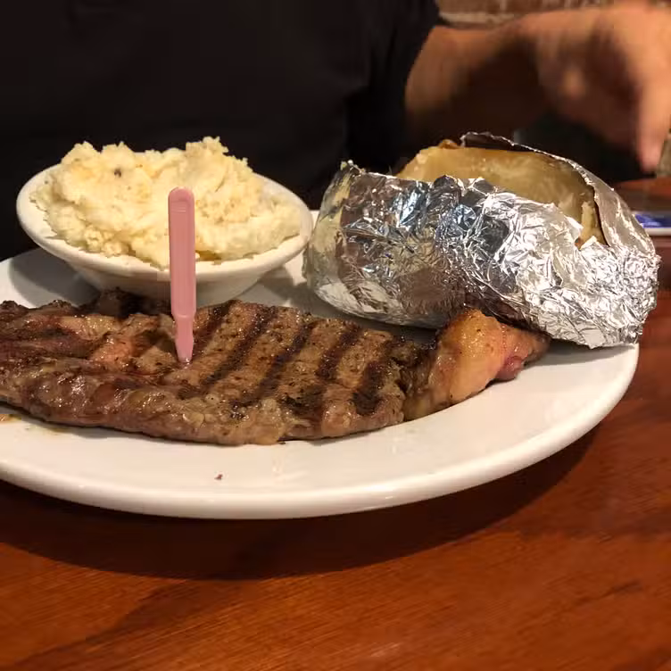 Food - Carr's Steakhouse - Permanently Closed, Mayfield, KY