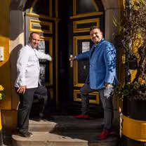 Foto von Petit Frank Restaurant