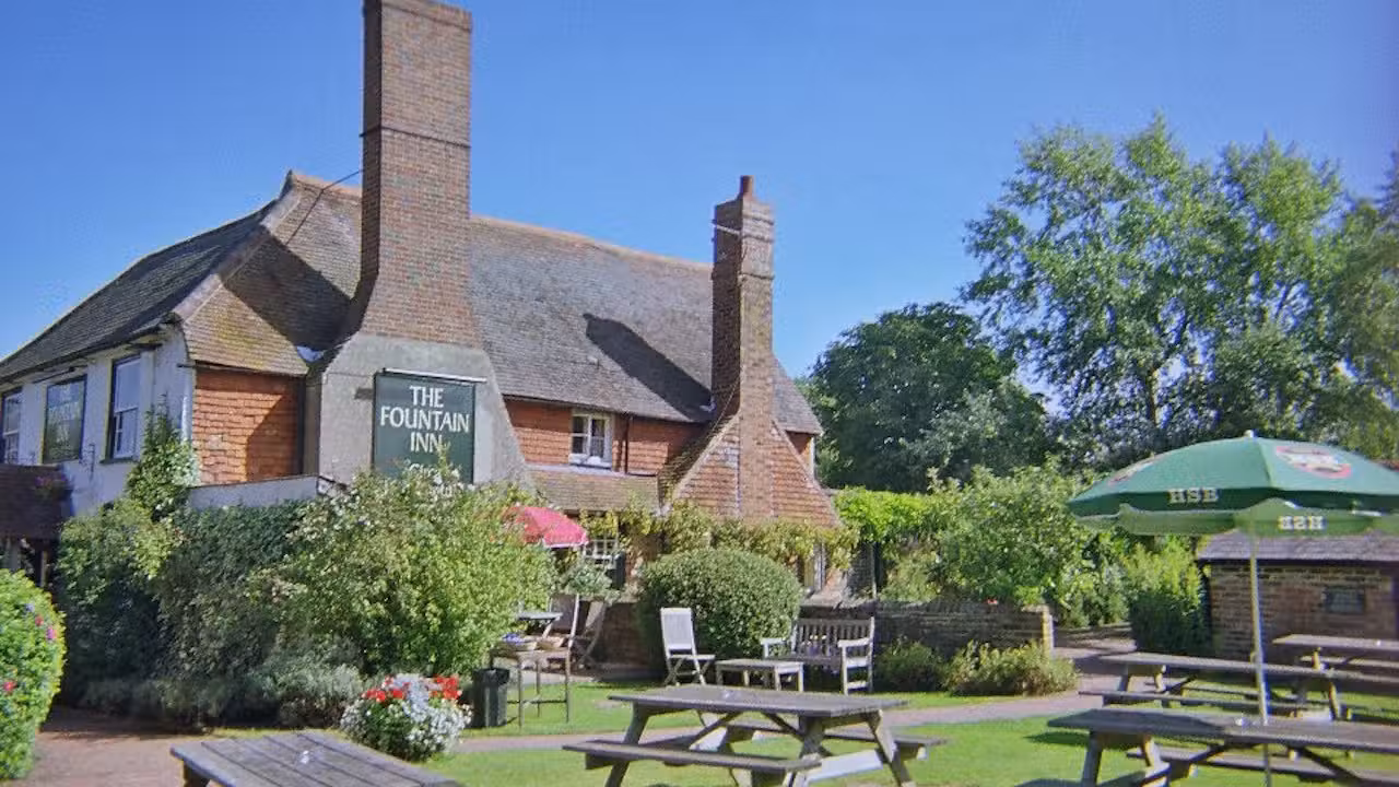 Exterior - The Fountain at Ashurst, Steyning, West Sussex