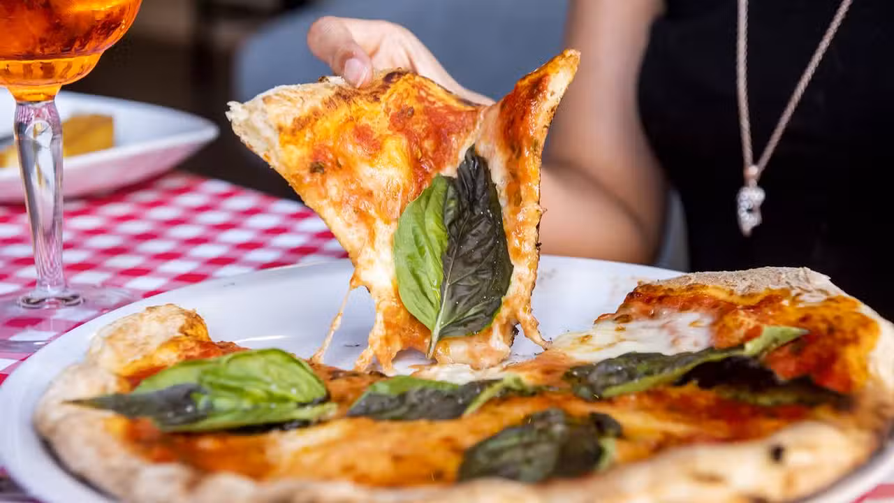 Giovanni's Italian Kitchen & Pizza Bar, Toronto, ON
