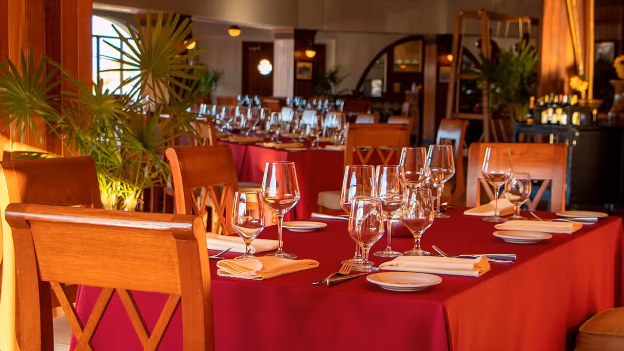 Interior - Puerto San Lucas, Cabo San Lucas, BCS
