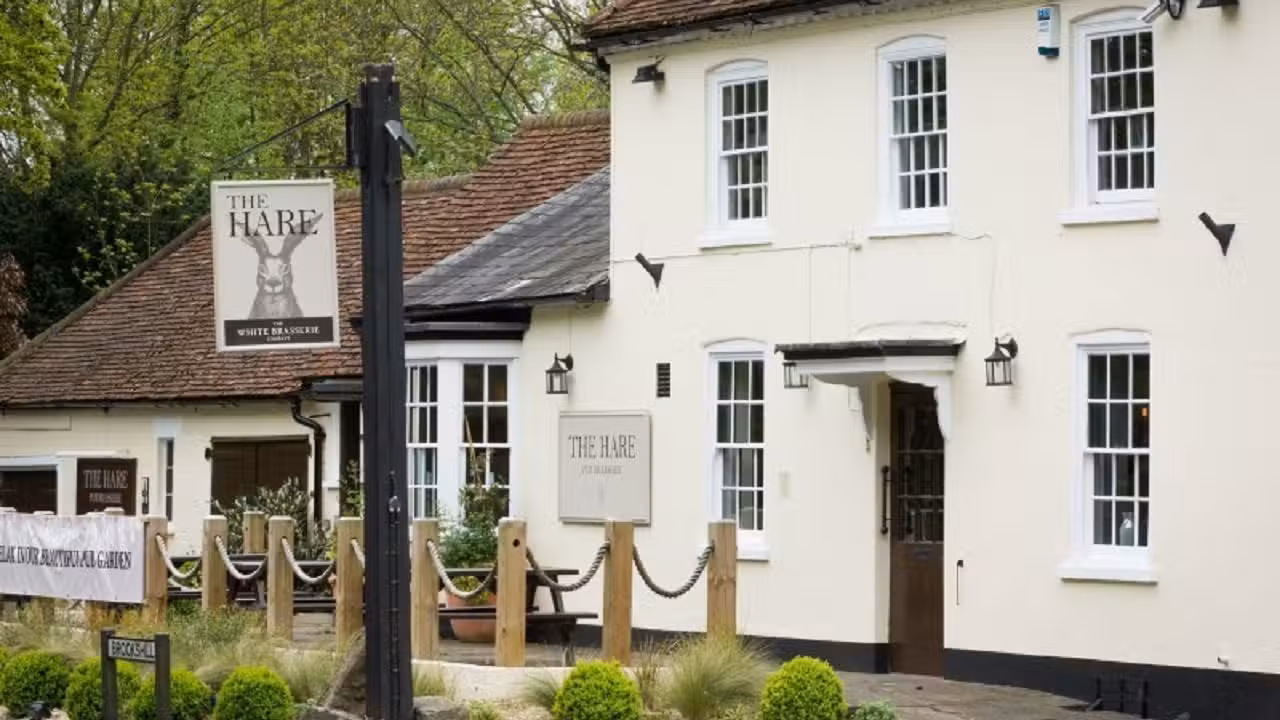 Buitenkant - The Hare, Harrow Weald, 