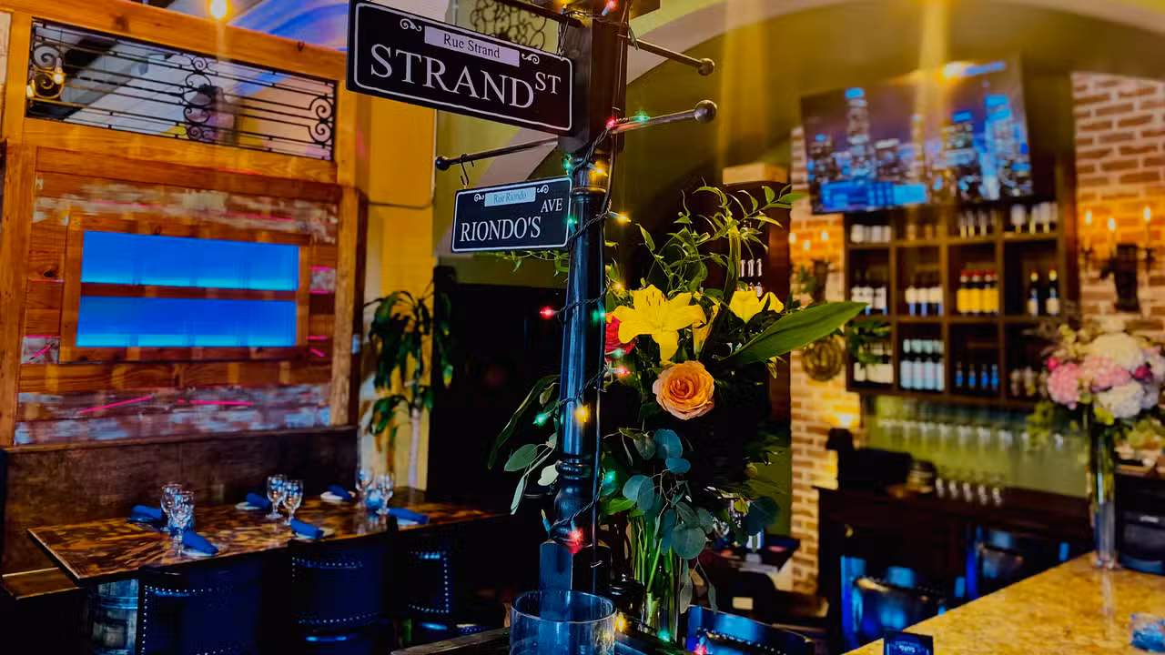 Happy Hour Area  - Riondo's Ristorante, Galveston, TX