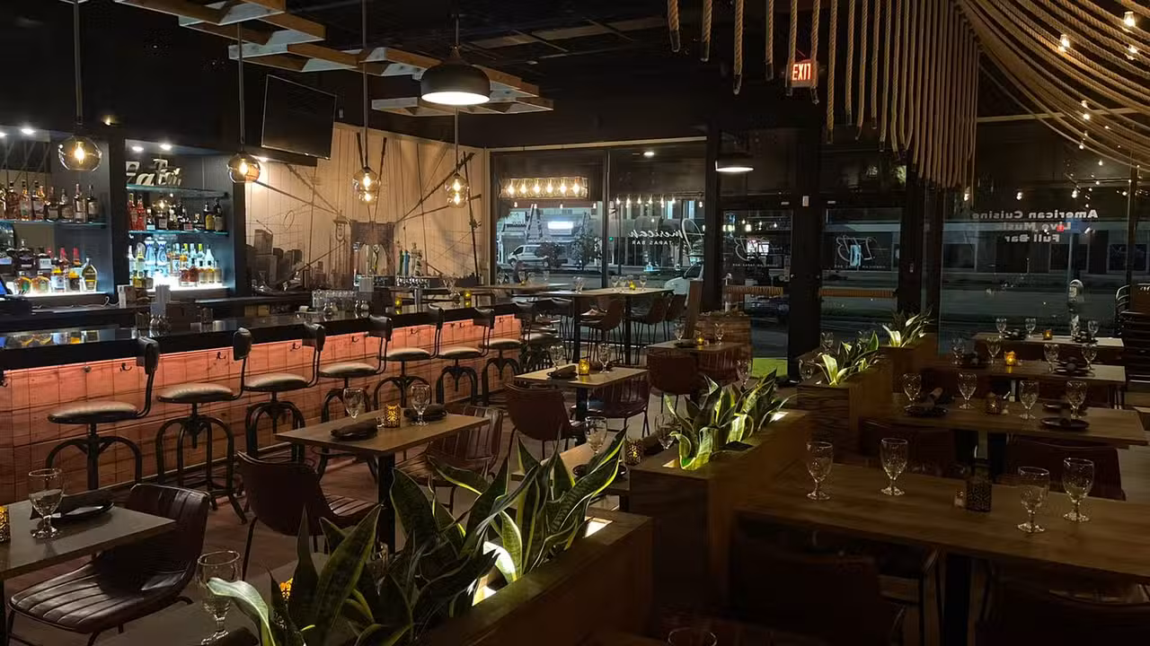 Binnenkant - American Tapas Bar, Fort Lauderdale, FL