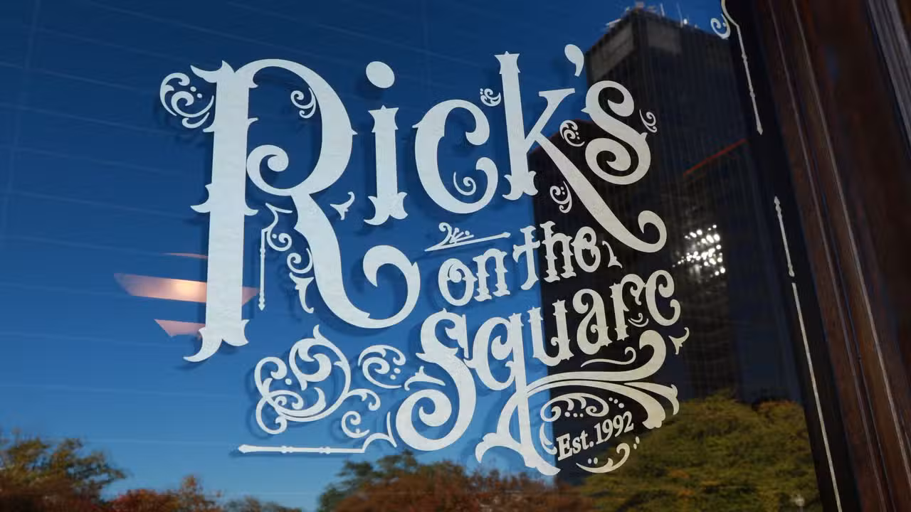 Exterior - Rick's on the Square, Tyler, TX