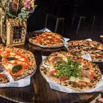Una foto del restaurante Little Richards Wood Fired Pizza
