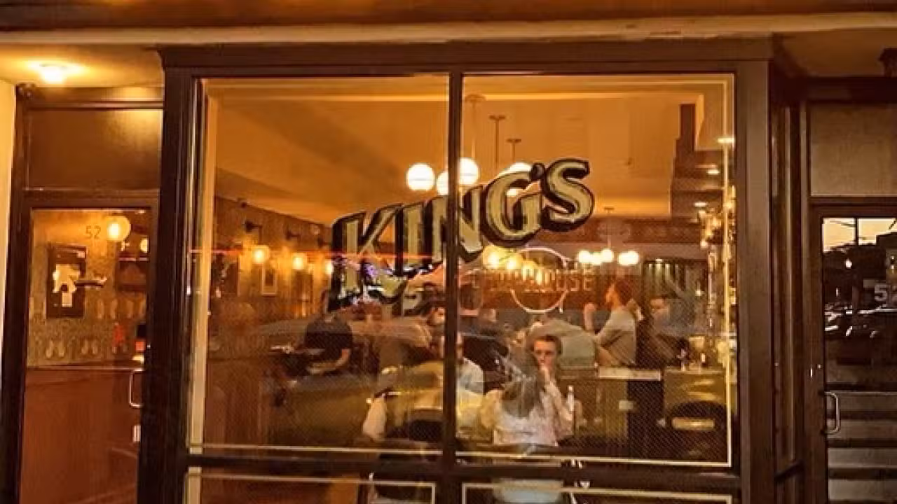 Exterior - King's Chop House, Bay Shore, NY