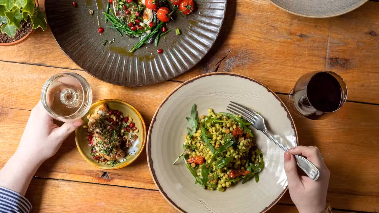 Eten - Burley Manor, Ringwood, Hampshire