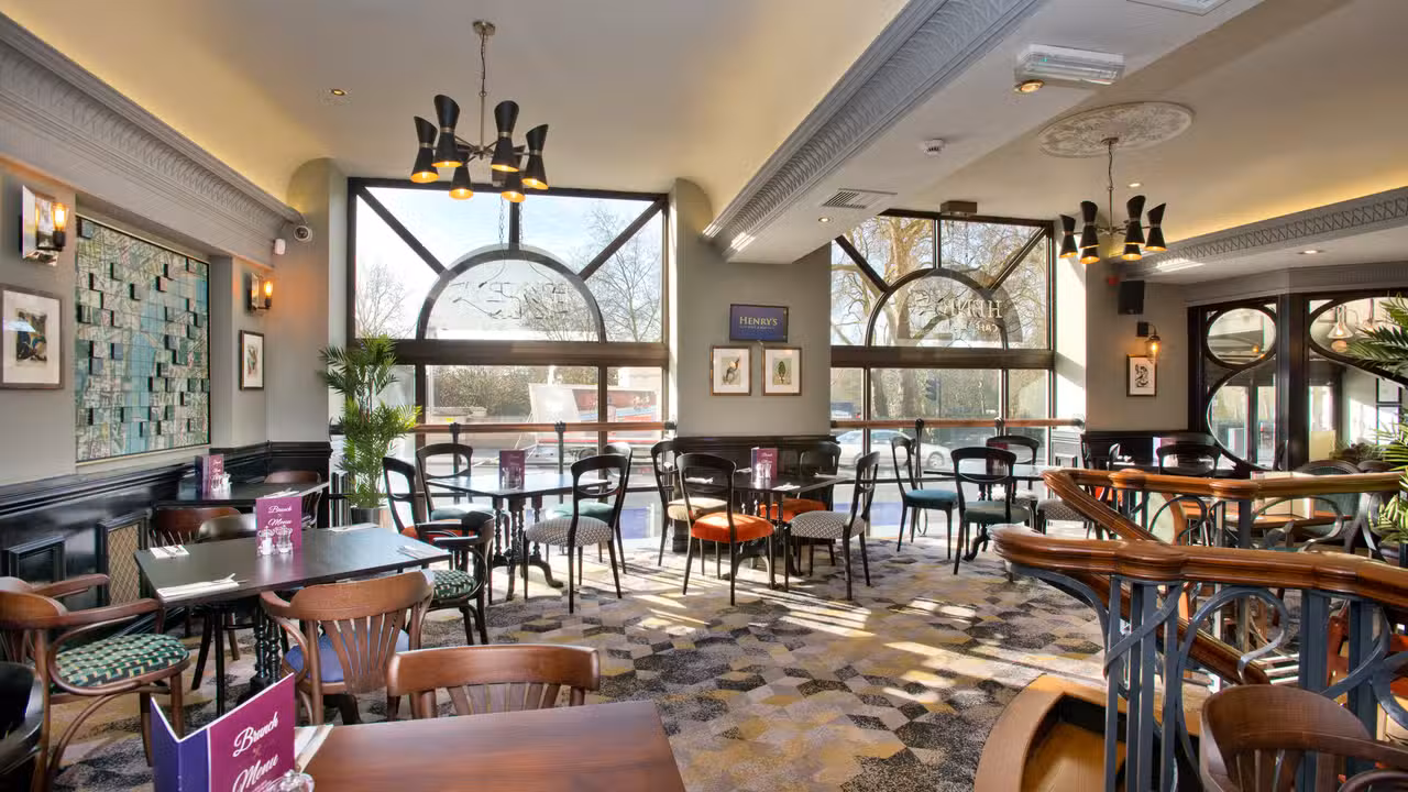 Binnenkant - Henry's Cafe Bar Piccadilly, London, 
