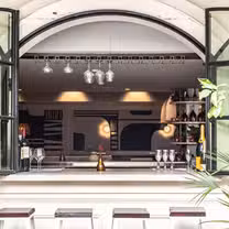 Una foto del restaurante Yebo Beach Haus