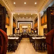 Une photo du restaurant The American Reserve Bar & Grille