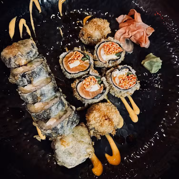 Essen - CRAVE - Woodbury, Woodbury, MN
