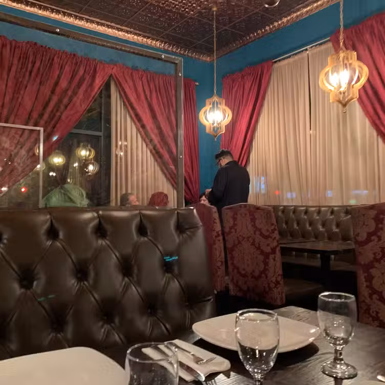 Interior - Mint Leaf Indian Cuisine, Pasadena, CA