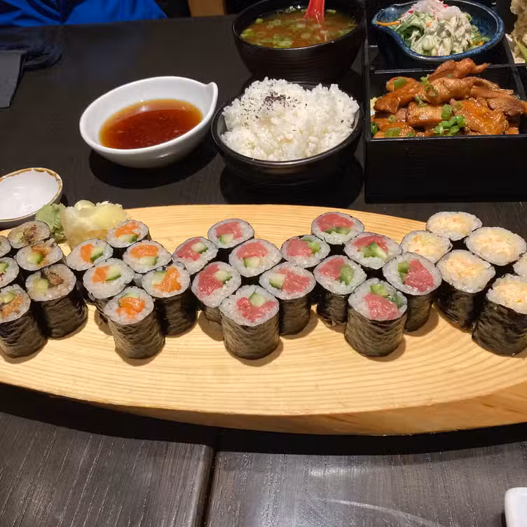 料理 - Kaz Sushi Bistro DC Washington