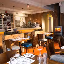 Una foto del restaurante 8A Brasserie
