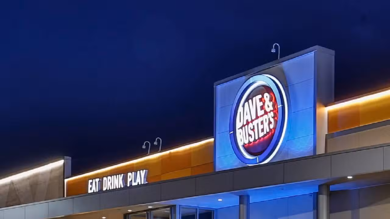 Exterior - Dave & Buster's - Miami, Miami, FL