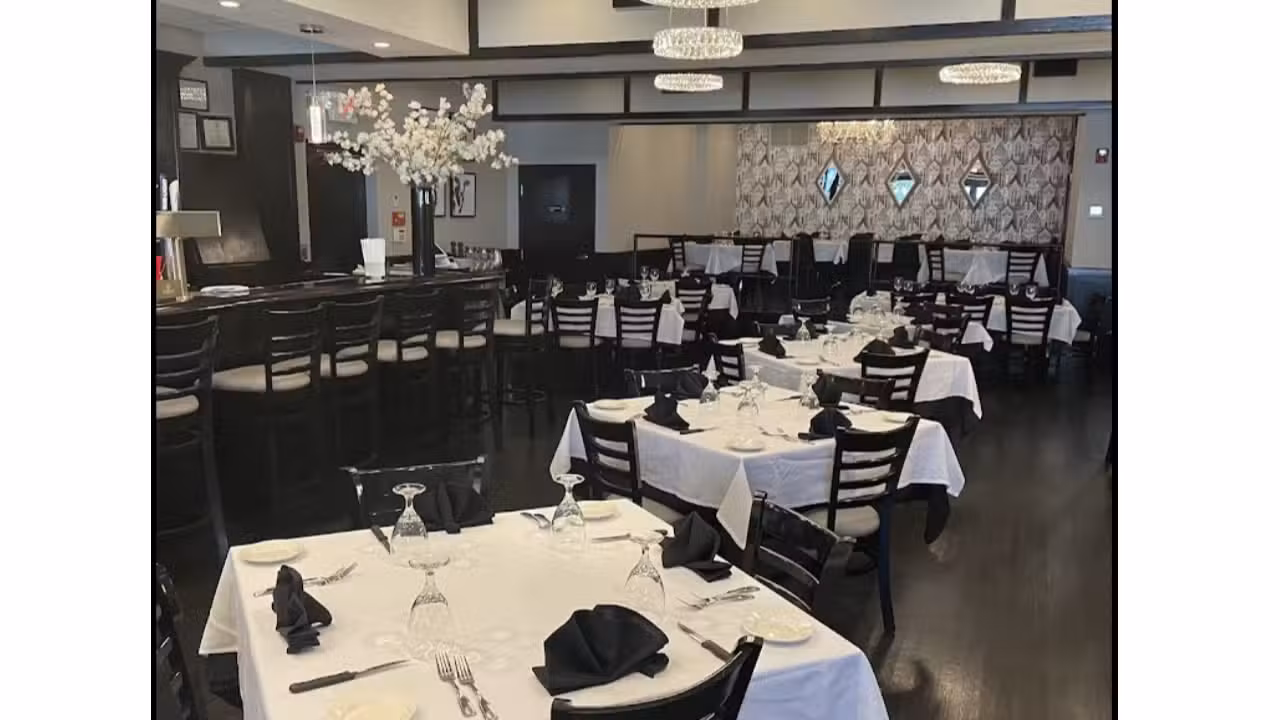 Interior - Angelo's Steakhouse, Kenilworth, NJ