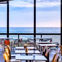 A photo of Crackerjack Beachfront restaurant
