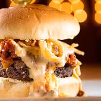 Foto von B-LUX Grill & Bar - Sandusky Restaurant