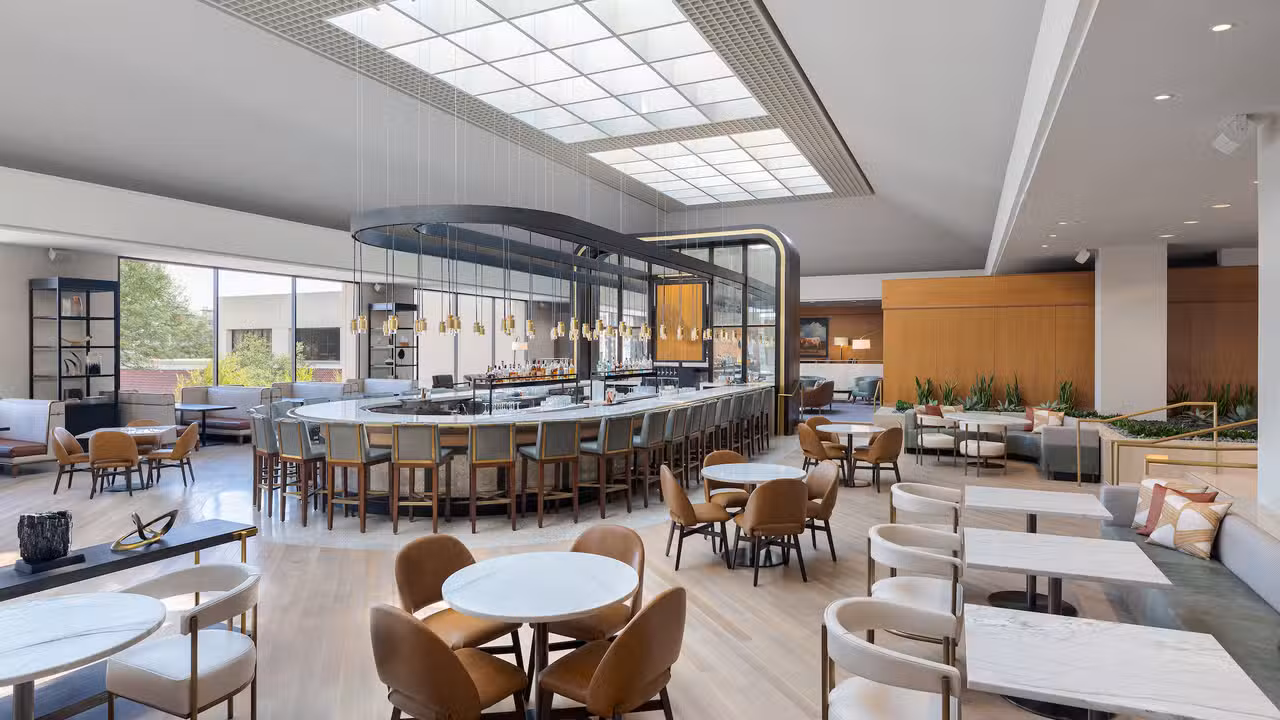 LRH Restaurant and Bar - Omni Las Colinas，TXIrving
