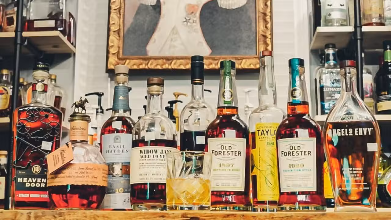 Drankjes - The Spot on Mill Street, Occoquan, VA